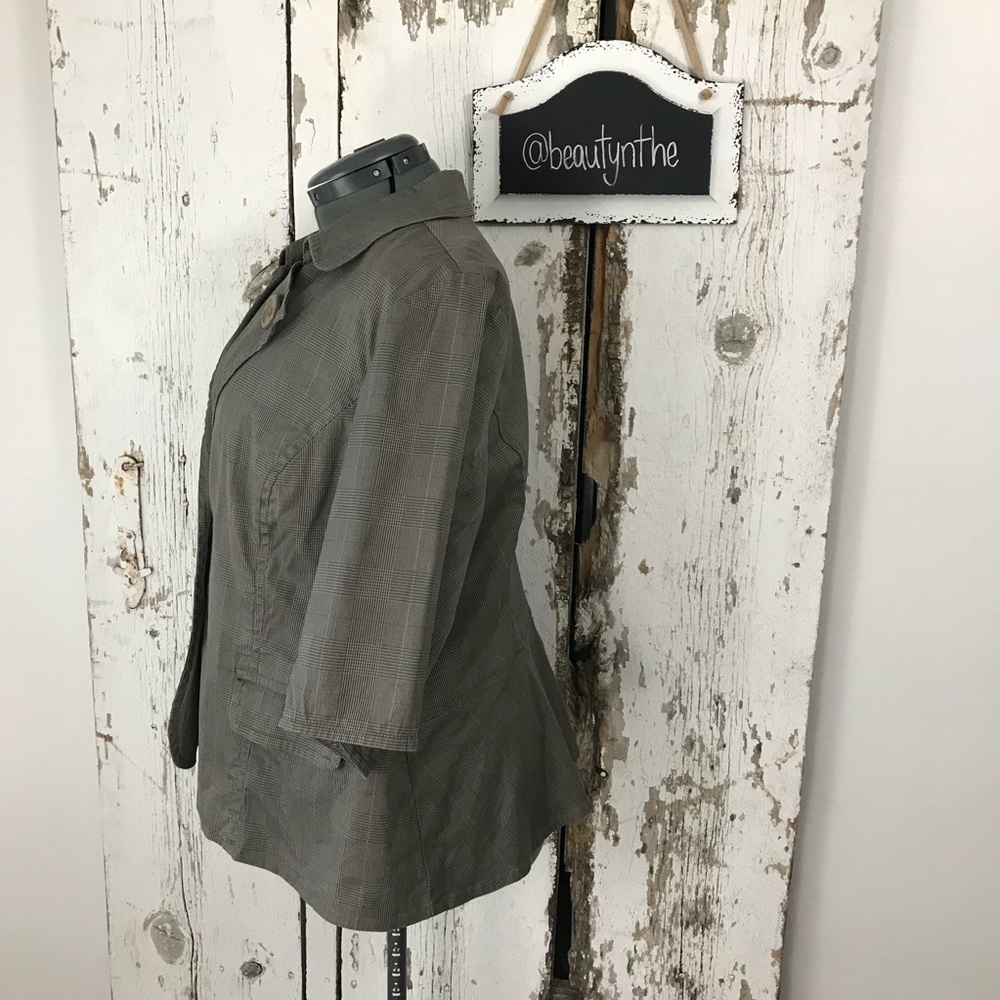 Lane Bryant plaid blazer jacket - Picture 3 of 7